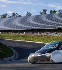 VIDEO: Solarni auto ne treba strujnu utičnicu