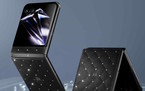 Novi razr telefon sa Swarovski kristalima Novi razr telefon sa Swarovski kristalima