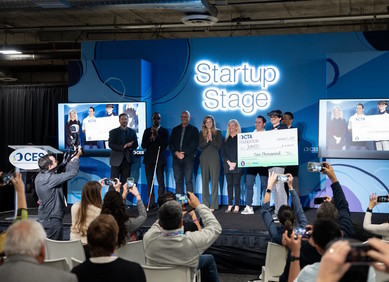 VIDEO: Naočale za slijepe osvojile nagradu CES-a VIDEO: Naočale za slijepe osvojile nagradu CES-a