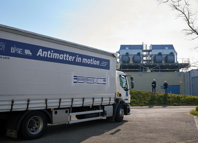 Dostavna služba za prijevoz antimaterije Dostavna služba za prijevoz antimaterije