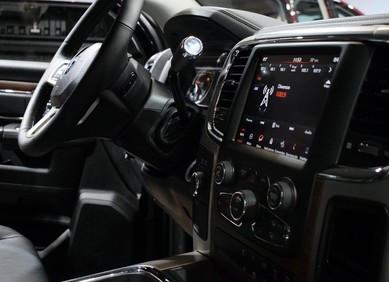 Znanstvenici otkrili stotine novih ranjivosti u automobilima Znanstvenici otkrili stotine novih ranjivosti u automobilima